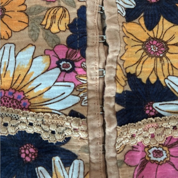 Floral Crop - Picture 2 of 3